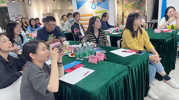 热烈庆祝顶层咨询【财税规避专场交流会】圆满召开！(图1)